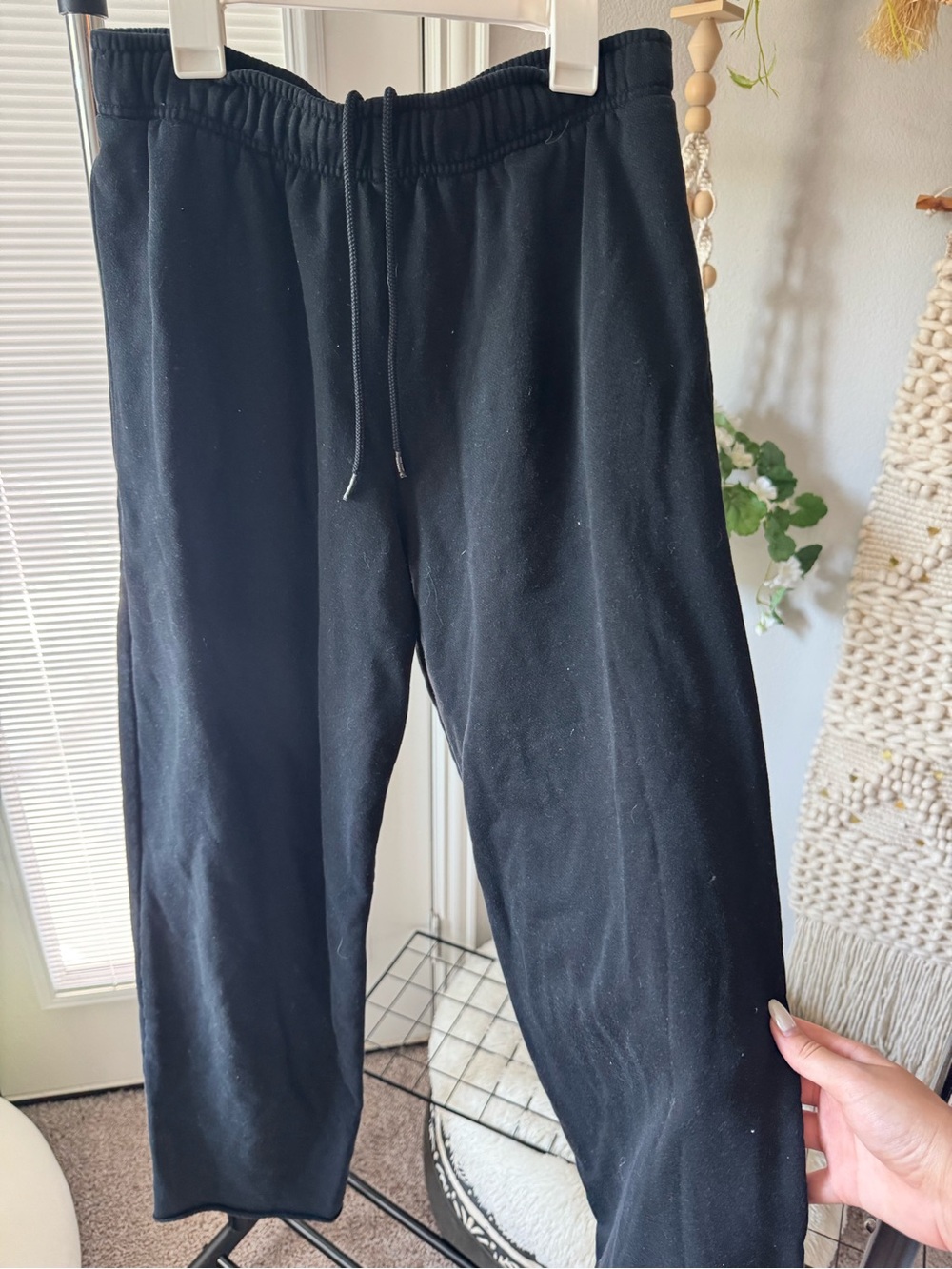 Black Alo Yoga Drawstring Sweatpants